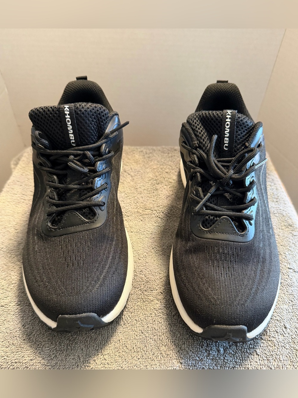 Textile & Man-Made Upper Size 8.5M NWOT Khombu Patan Sneakers